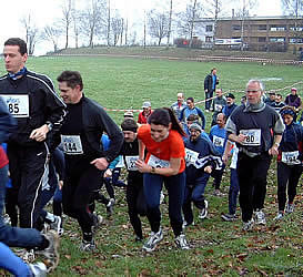 Berhhard Frey beim Crosslauf Oberacker 2003